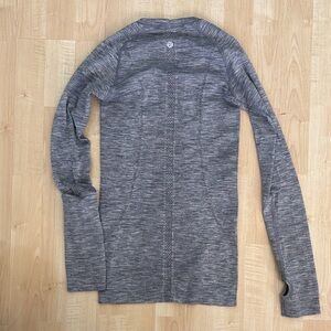 Lululemon Gray Long Sleeve Athletic workout top